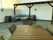 Loft Renovado e Mobilado com Terraço Costa do Castelo... Loft Renovado e Mobilado com Terraço Costa do Castelo...