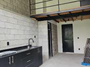 LOFT UBICADO EN PLANTA BAJA CON JARDIN