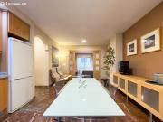 Loft Urbano con Patio XXL: Tu Refugio en el Centro