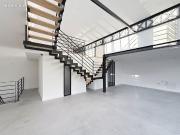 Loft/atelier/surface 5 pièces 150 m²