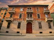 Loft/open space in vendita a Milano via Vittorio...