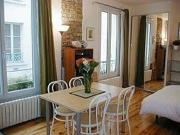 Logement à Paris, Location meublée