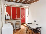 Logement à Paris, Location meublée Studio T1 Place de la...
