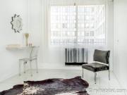 Logement à Paris, Location meublée T2 Champs Élysées PA 3601