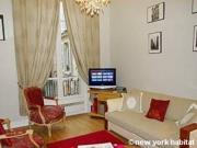 Logement à Paris, Location meublée T2 Champs Élysées PA 4358