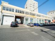 Loja à venda em Loures