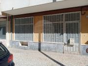 Loja à venda em Monte Abraão