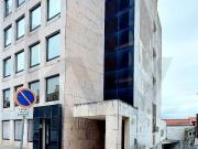 Loja com armazém e estacionamento no centro de Leça da...