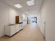 Loja com garagem | Caneças Ponte da Bica