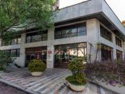 Loja com rendimento nas Laranjeiras, Lisboa