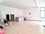 Loja Comercial c/ Montras e 3 lugares de Parqueamento,... Loja Comercial c/ Montras e 3 lugares de Parqueamento,...