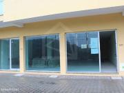 Loja comercial com 190 m2, em Canedo. Imvel de Banco!
