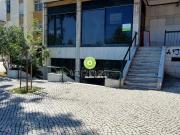 Loja escritório com 2 pisos e 267m2, antiga dependência...