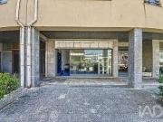 Loja / Estabelecimento Comercial em Lordelo Do Ouro E...