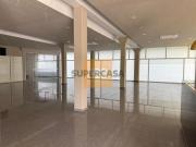 Loja exclusiva no centro do Porto com 4 frentes de montras