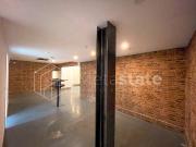 Loja Exclusiva no Coração do Chiado: Espaço Versátil com...