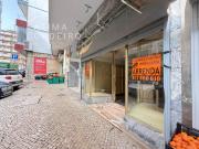 Loja junto á Praça Gil Vicente