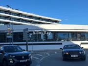 Loja junto da Marina em movimentada avenida de Lagos