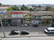 Loja licenciada para comércio e serviços com 3 pisos, em...