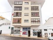 Loja na Rua Camilo Castelo Branco Cacm