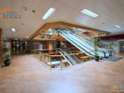 Loja no Centro Comercial Brasilia com vista para a Rua |...