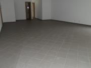 Loja para arrendamento a escassos minutos do Centro da...