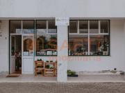 Loja em Almagreira