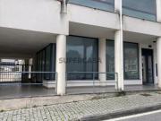 Loja para venda situada no centro de Oliveira do Hospital