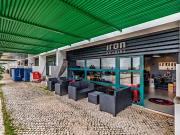 Loja com Terraço de 193m² no Parque das Nações Sul –...