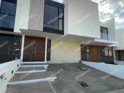 Lomalta tres Marías, casa en venta Morelia