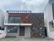 Lomas de Juriquilla casa de 3 recamaras en VENTA RAH4768