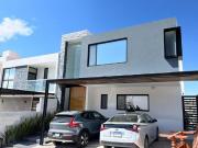 LOMAS DE JURIQUILLA CASA EN VENTA