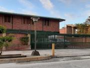 Lomas de La Lagunita, casa en venta 6h+7b+5 est