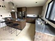 Lomas del Campanario Norte VENTA. Casa a estrenar con 3...