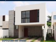 ¡Lomas del Dorado! ¡Casa con recámara en planta baja!