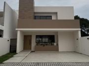 LOMAS DEL DORADO, Casa en VENTA con jardin