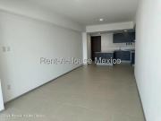 Lomas del Marqués, RENTA Departamento con amenidades y 3...