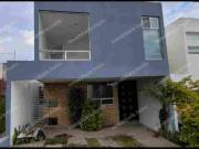 LOMAS DEL VALLE CASA EN VENTA