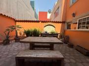 Lomas Hipódromo venta hermosa casa en calle cerrada