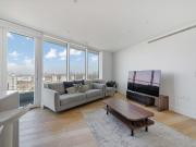 Lombard Road, London SW11, 2 bed flat to rent, £3,250...