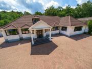 London Road, Bangshot GU19, 5 bed bungalow to rent,...