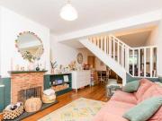 London Road, Dunton Green, 2 Bedroom Terraced