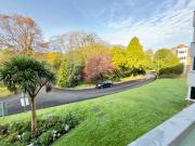 London Road Kingsmere, Brighton BN1, 3 bed flat to rent,...