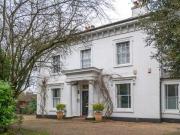 London Road, Reigate, 2 Bedroom Apartment