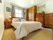 London Room in a Shared House, Thornbury Road, SW2 To Rent.