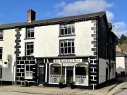 Long Bridge Street, Llanidloes, 5 Bedroom End