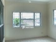 Long Car Porch of 2 Storey House For Sales in Taman Bkt...