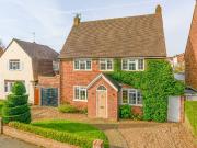 Long Lodge Drive, Walton On Thames KT12, 4 bed detached...