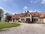 Longère en pierre avec piscine et boxes 300m² Chauny