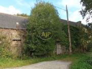 LONGERE EN PIERRES A RENOVER